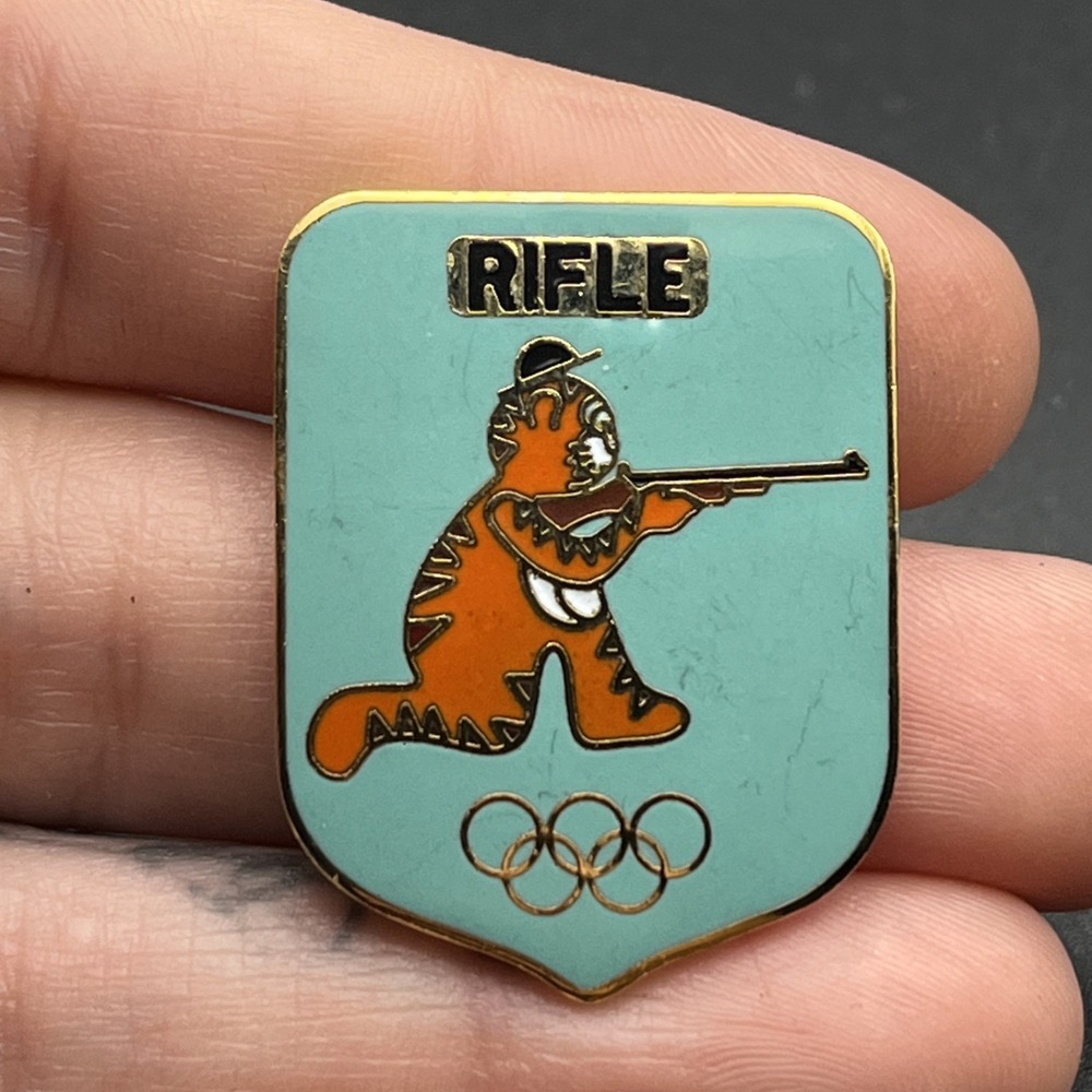 1988 Seoul Olympics Hodori Tiger Mascot Shooting Event Rifle Lapel Pin